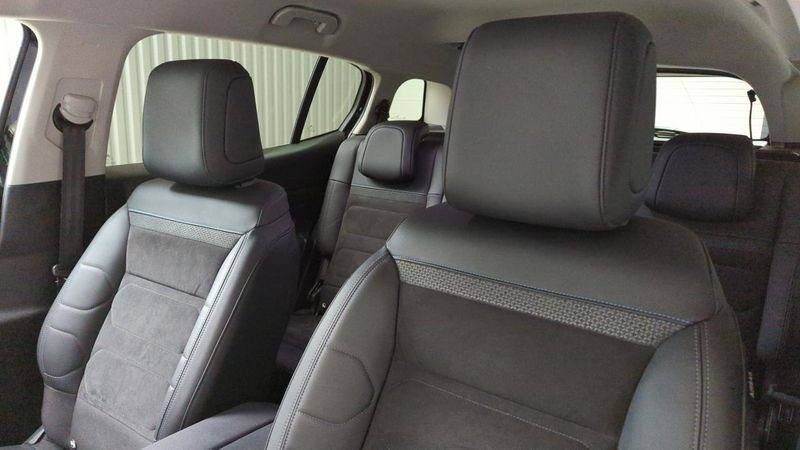 Citroën C5 Aircross Puretech 130 s&s eat8 shine + pack confort + hayon mains libres