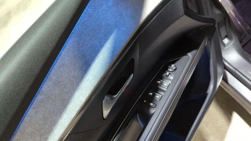 Peugeot 5008 Puretech 130ch s&s eat8 gt + sieges chauffants