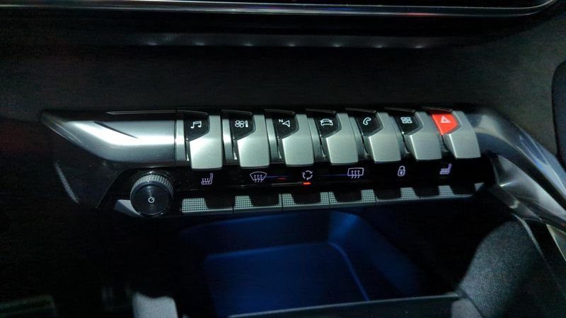 Peugeot 5008 Puretech 130ch s&s eat8 gt + sieges chauffants