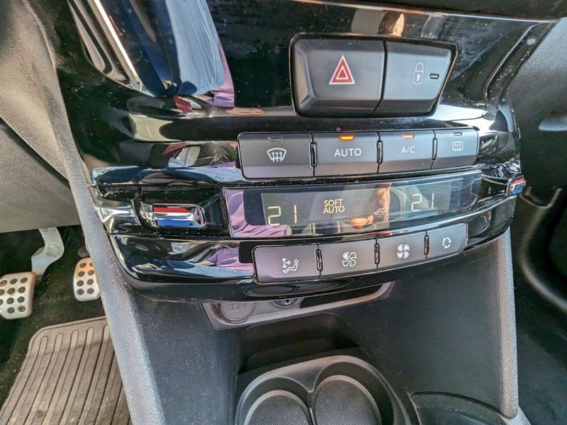 Peugeot 208 1.2i Pure Tech 12V S&S - 110 BERLINE GT Line