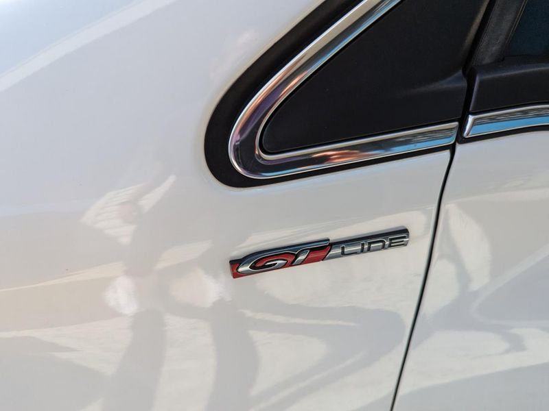 Peugeot 208 1.2i Pure Tech 12V S&S - 110 BERLINE GT Line