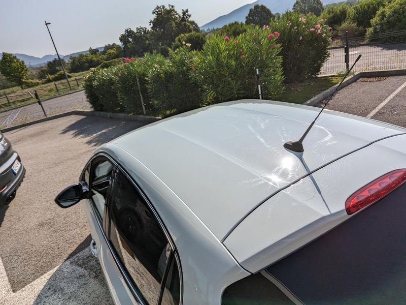 Peugeot 208 1.2i Pure Tech 12V S&S - 110 BERLINE GT Line