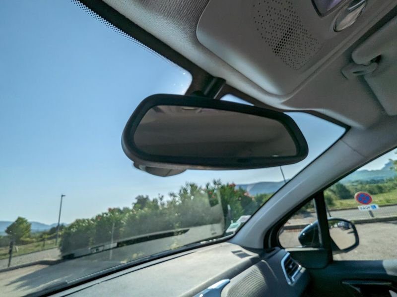 Peugeot 208 1.2i Pure Tech 12V S&S - 110 BERLINE GT Line