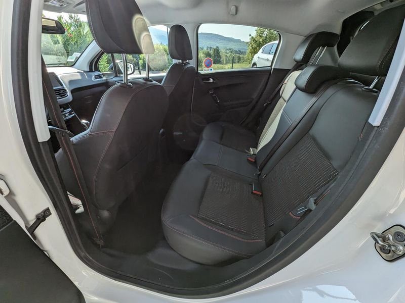 Peugeot 208 1.2i Pure Tech 12V S&S - 110 BERLINE GT Line