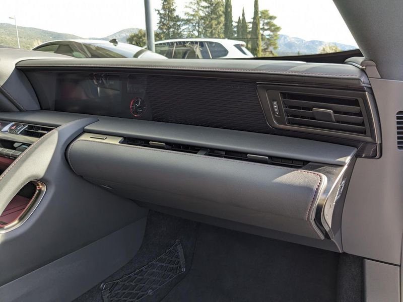 Lexus LC 500h - BV Multi Stage Hybrid Hokkaido Edition