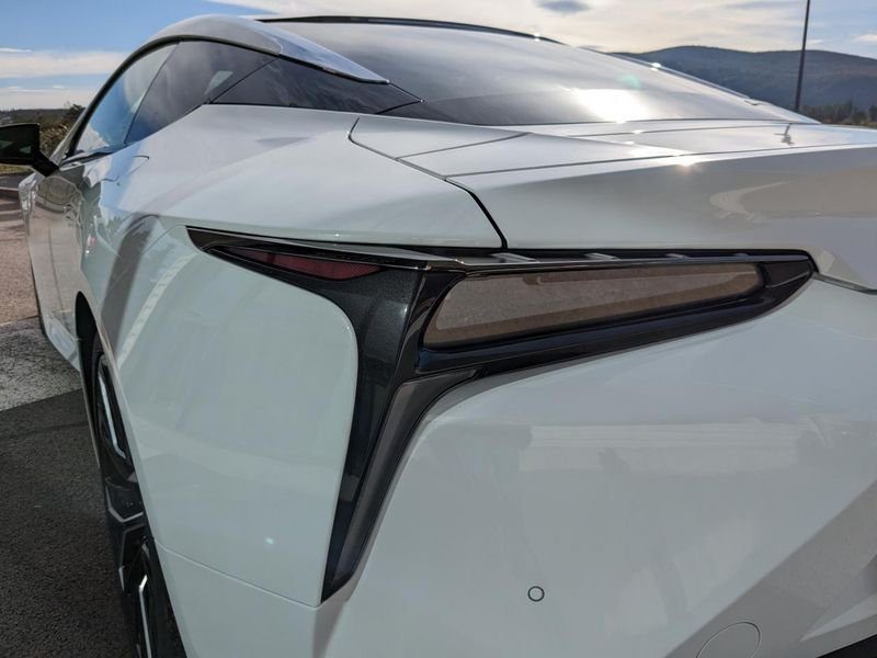 Lexus LC 500h - BV Multi Stage Hybrid Hokkaido Edition