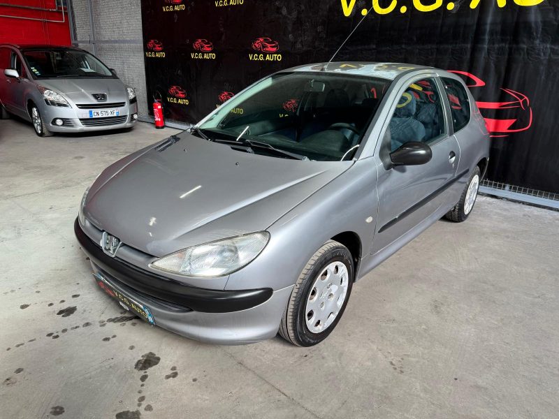 PEUGEOT 206 1.1i 60 Confort 