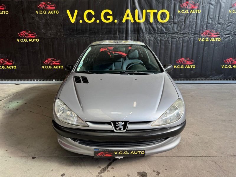 PEUGEOT 206 1.1i 60 Confort 