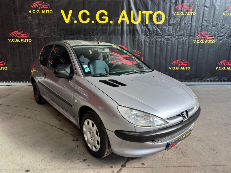 PEUGEOT 206 1.1i 60 Confort 