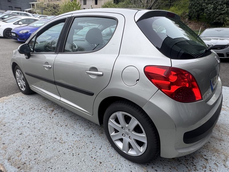 PEUGEOT 207 2009 1.6 HDi 90 5P