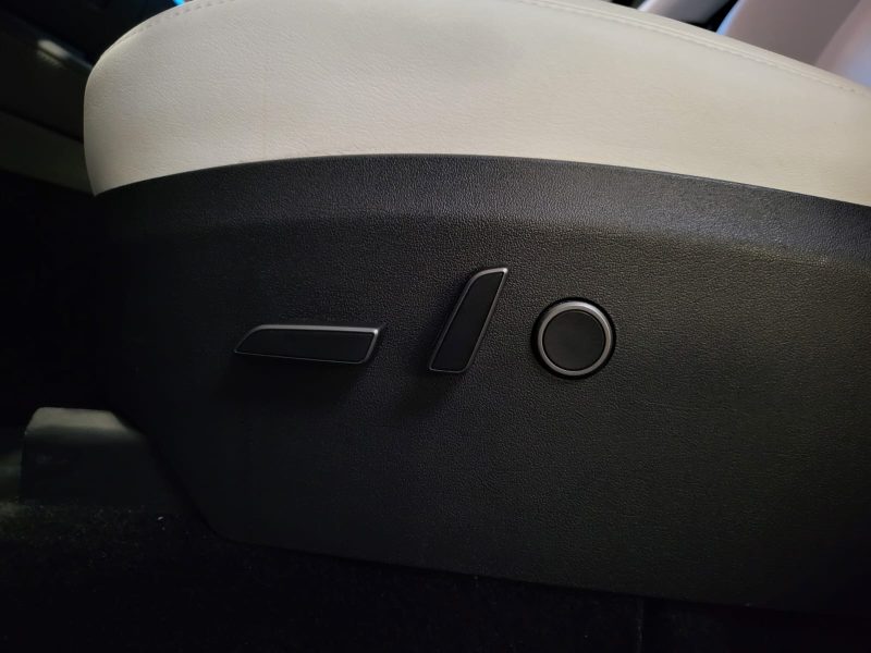 TESLA MODEL Y Long Range Dual Motor AWD 514cv PERFORMANCE / VOLANT CHAUFFANT / SIEGES CHAUFFANTS AV 