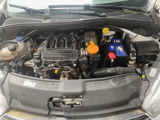 PEUGEOT 208 2018 82ch like 