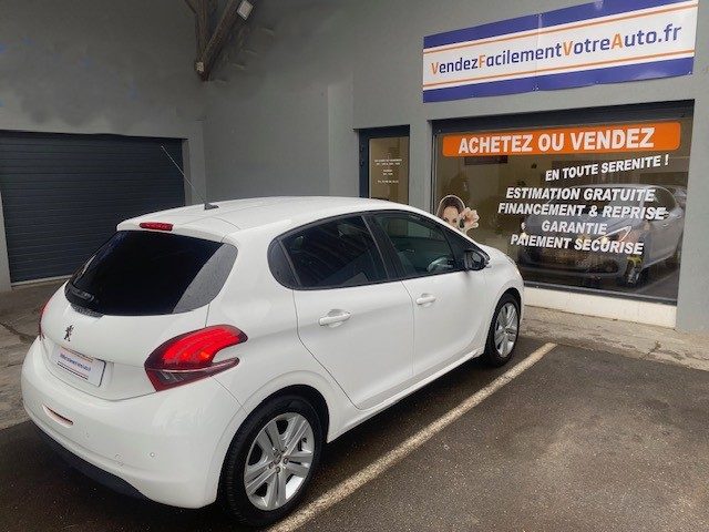 PEUGEOT 208 2018 82ch like 