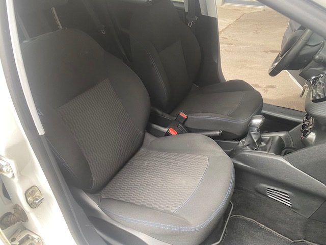 PEUGEOT 208 2018 82ch like 