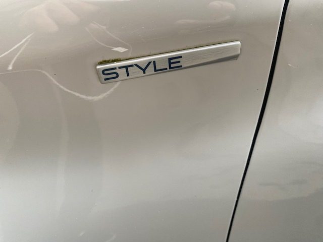 PEUGEOT 208 2018 82ch like 