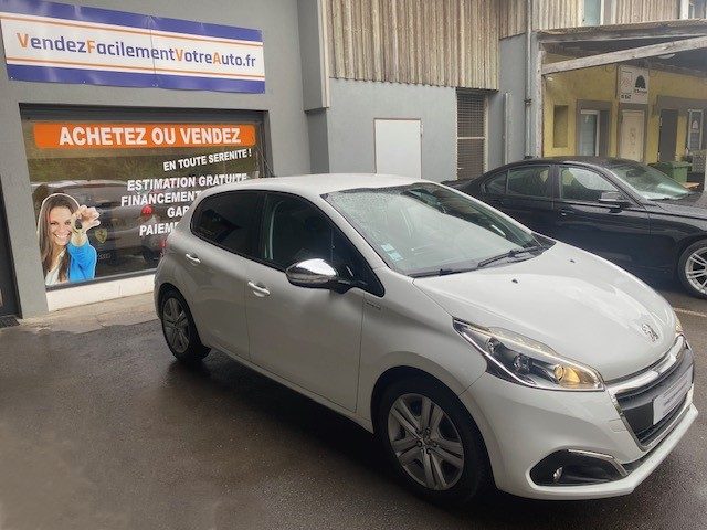 PEUGEOT 208 2018 82ch like 