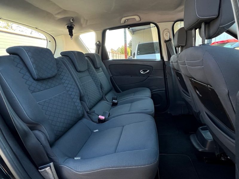 RENAULT SCENIC 3 III 1.5 DCI 110 Cv GPS TOMTOM BLUETOOTH REGULATEUR LIMITEUR - GARANTIE 1 AN