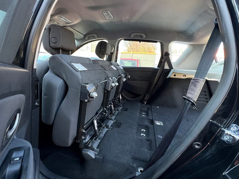 RENAULT SCENIC 3 III 1.5 DCI 110 Cv GPS TOMTOM BLUETOOTH REGULATEUR LIMITEUR - GARANTIE 1 AN