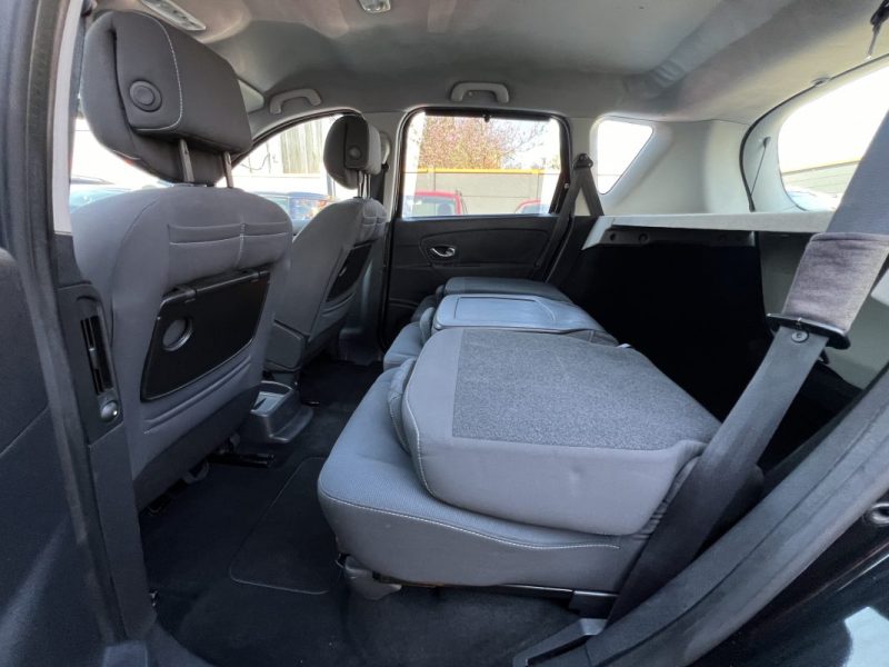 RENAULT SCENIC 3 III 1.5 DCI 110 Cv GPS TOMTOM BLUETOOTH REGULATEUR LIMITEUR - GARANTIE 1 AN