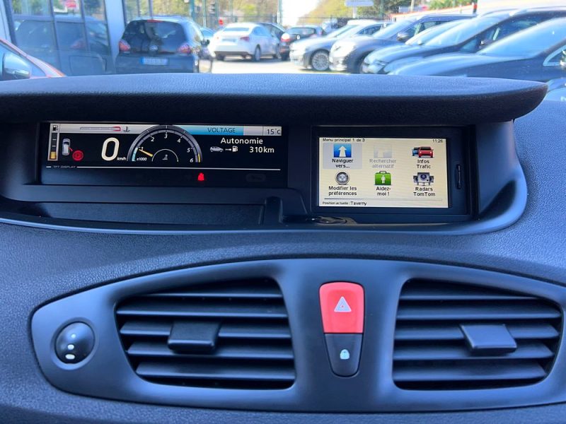 RENAULT SCENIC 3 III 1.5 DCI 110 Cv GPS TOMTOM BLUETOOTH REGULATEUR LIMITEUR - GARANTIE 1 AN