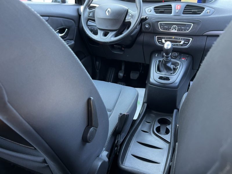 RENAULT SCENIC 3 III 1.5 DCI 110 Cv GPS TOMTOM BLUETOOTH REGULATEUR LIMITEUR - GARANTIE 1 AN