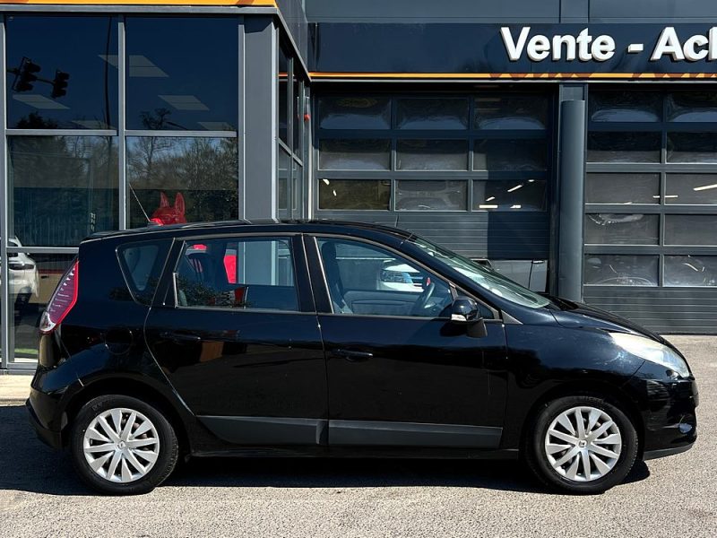 RENAULT SCENIC 3 III 1.5 DCI 110 Cv GPS TOMTOM BLUETOOTH REGULATEUR LIMITEUR - GARANTIE 1 AN