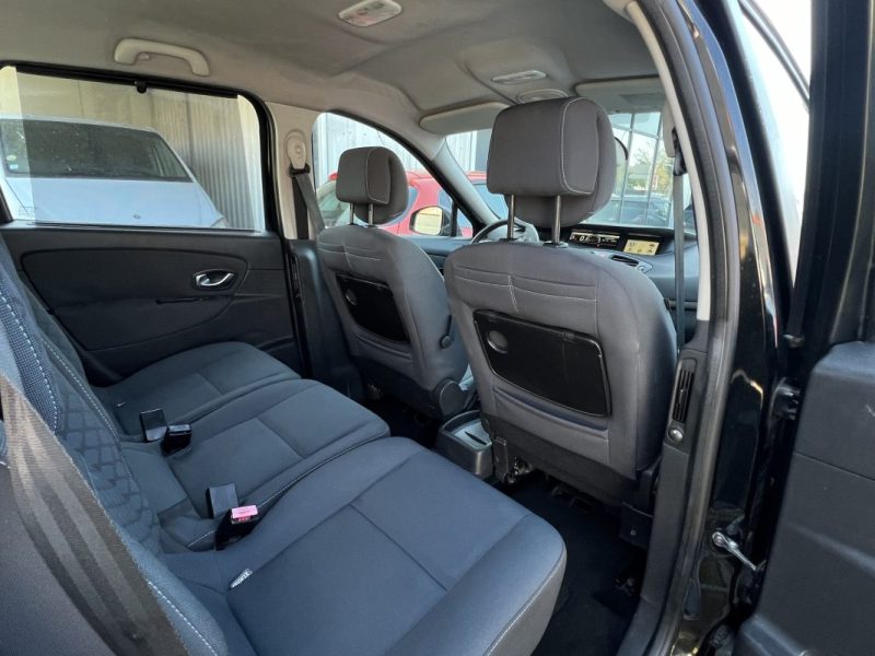 RENAULT SCENIC 3 III 1.5 DCI 110 Cv GPS TOMTOM BLUETOOTH REGULATEUR LIMITEUR - GARANTIE 1 AN