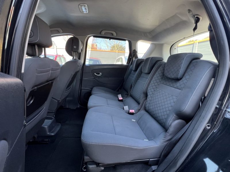 RENAULT SCENIC 3 III 1.5 DCI 110 Cv GPS TOMTOM BLUETOOTH REGULATEUR LIMITEUR - GARANTIE 1 AN