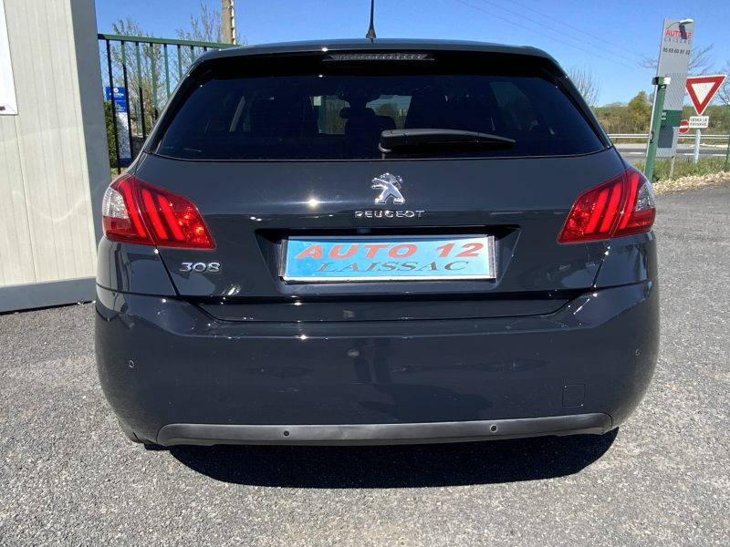 PEUGEOT 308 2018
