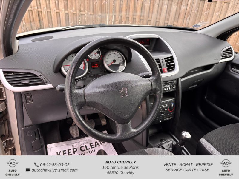 PEUGEOT 207 1.4 HDI 70 Ch Pack Clim/Attelage