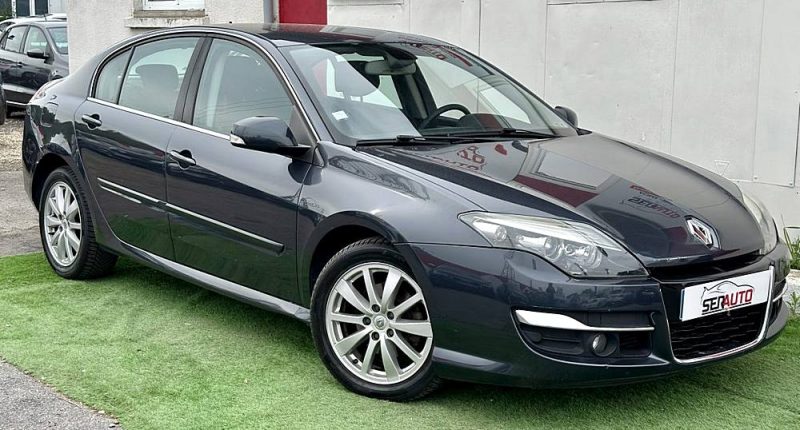 RENAULT LAGUNA III 2.0 DCI 130CV FAP BLACK EDITION - *** REMISE - A PRIX COUTANT !! ***