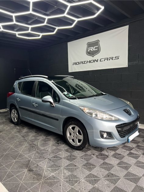 PEUGEOT 207 2010