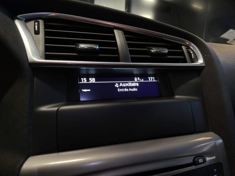 CITROEN C4 1.2 PURE TECH 110cv FEEL / 1ERE MAIN / SUIVI COMPLET CITROEN