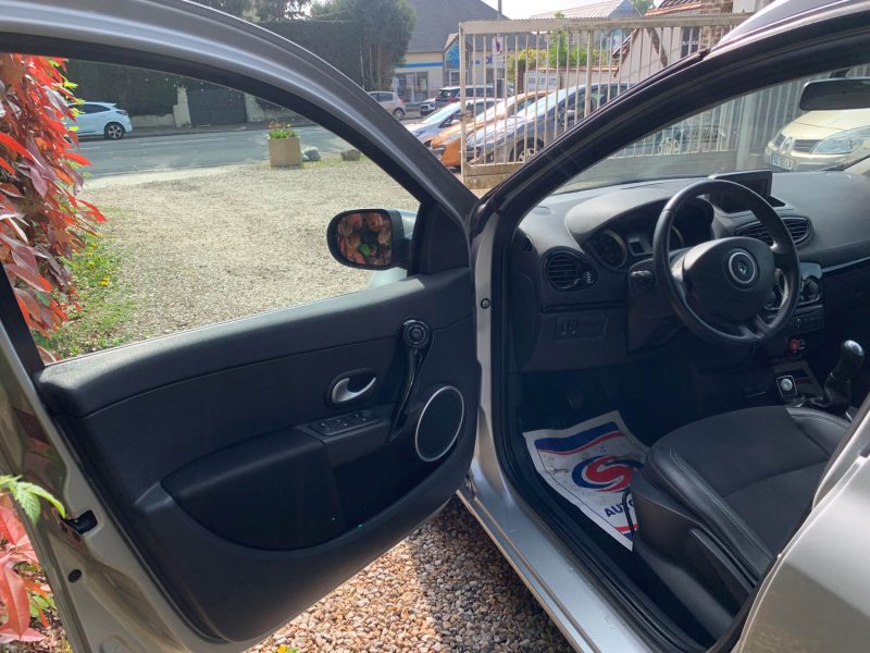 RENAULT CLIO 2012 1.5 DCI
