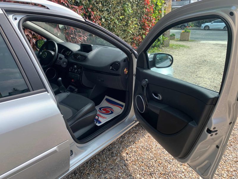 RENAULT CLIO 2012 1.5 DCI