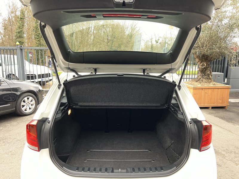 BMW X1 E84 LUXE 23D XDRIVE 2.0 204 Cv CUIR TOIT OUVRANT HARMAN KARDON GRAND GPS - GARANTIE 1 AN
