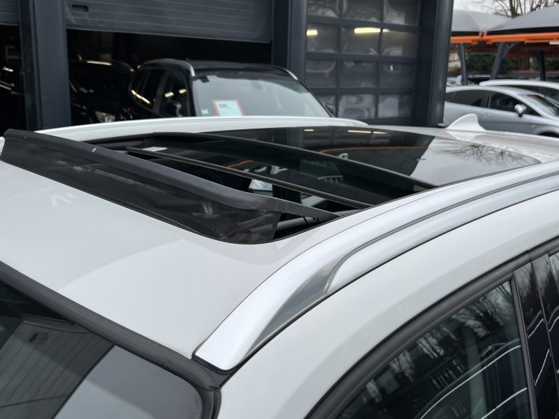 BMW X1 E84 LUXE 23D XDRIVE 2.0 204 Cv CUIR TOIT OUVRANT HARMAN KARDON GRAND GPS - GARANTIE 1 AN