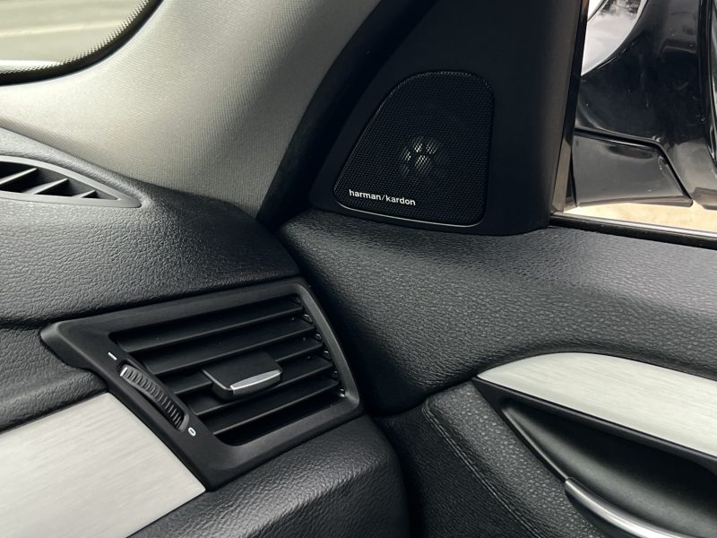 BMW X1 E84 LUXE 23D XDRIVE 2.0 204 Cv CUIR TOIT OUVRANT HARMAN KARDON GRAND GPS - GARANTIE 1 AN