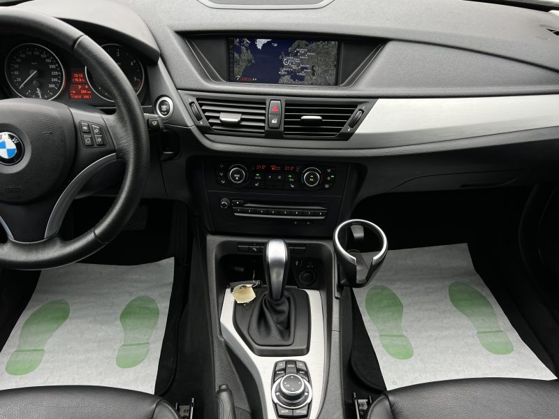 BMW X1 E84 LUXE 23D XDRIVE 2.0 204 Cv CUIR TOIT OUVRANT HARMAN KARDON GRAND GPS - GARANTIE 1 AN