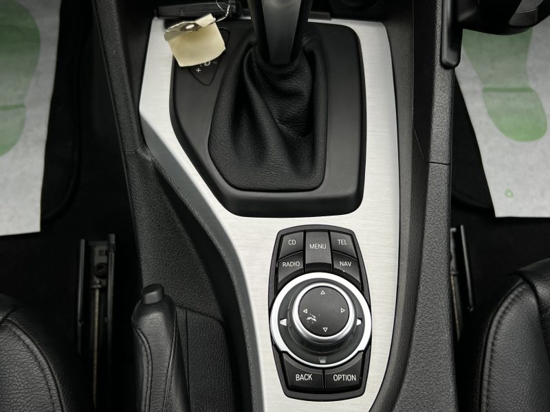 BMW X1 E84 LUXE 23D XDRIVE 2.0 204 Cv CUIR TOIT OUVRANT HARMAN KARDON GRAND GPS - GARANTIE 1 AN