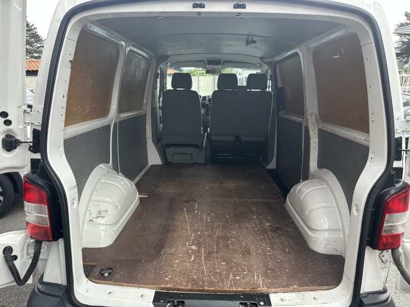 VOLKSWAGEN TRANSPORTER T5 2011