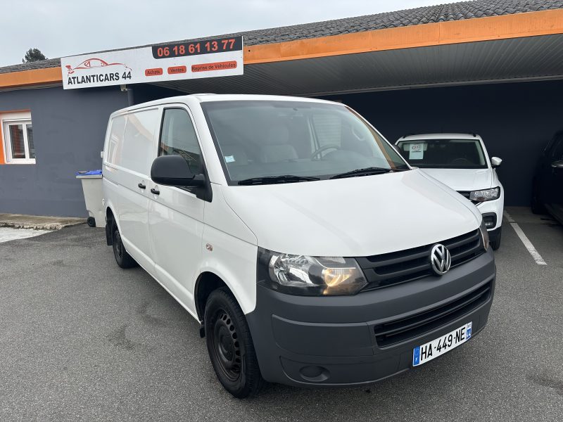 VOLKSWAGEN TRANSPORTER T5 2011