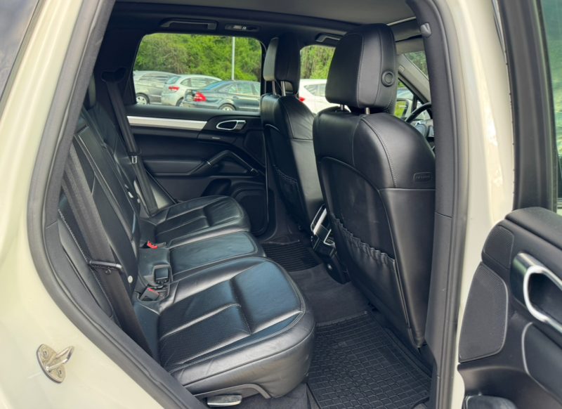 PORSCHE CAYENNE 2011