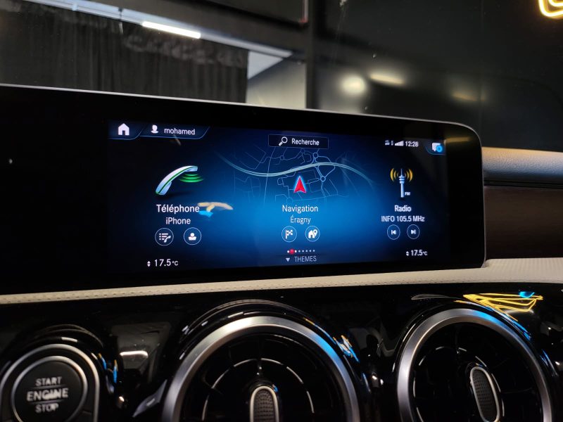 MERCEDES CLASSE A 180 136cv PROGRESSIVE LINE / TOIT OUVRANT + ATTELAGE + CUIR BLANC /