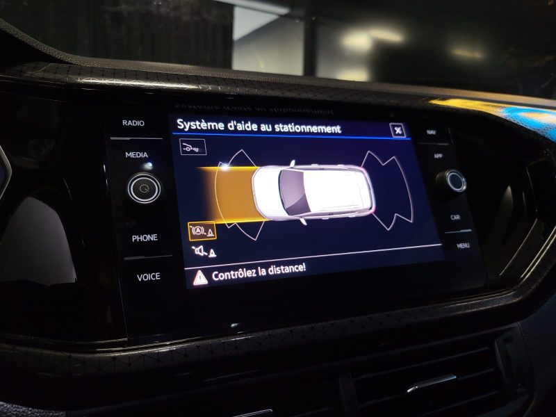 VOLKSWAGEN T-CROSS 1.0 TSI 110cv BUSINESS / SIEGES CHAUFFANTS / APPLE CARPLAY / INDUCTION