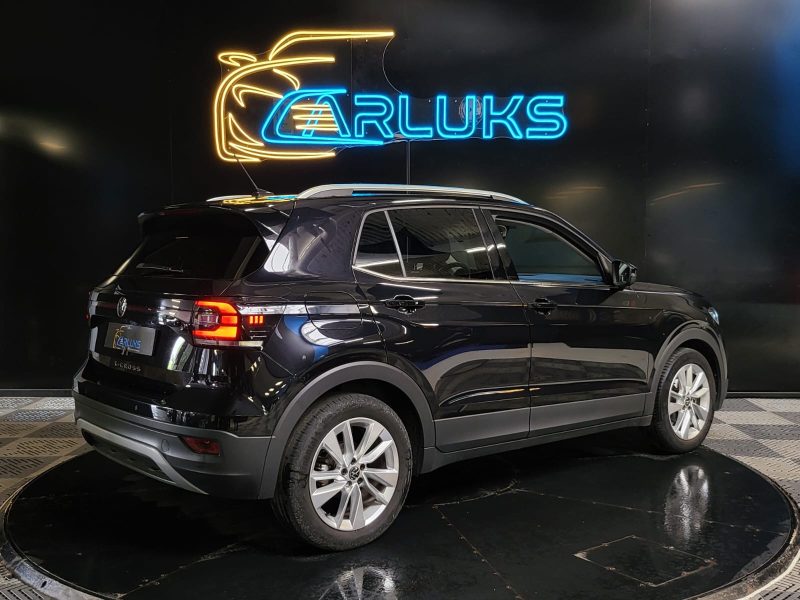 VOLKSWAGEN T-CROSS 1.0 TSI 110cv BUSINESS / SIEGES CHAUFFANTS / APPLE CARPLAY / INDUCTION