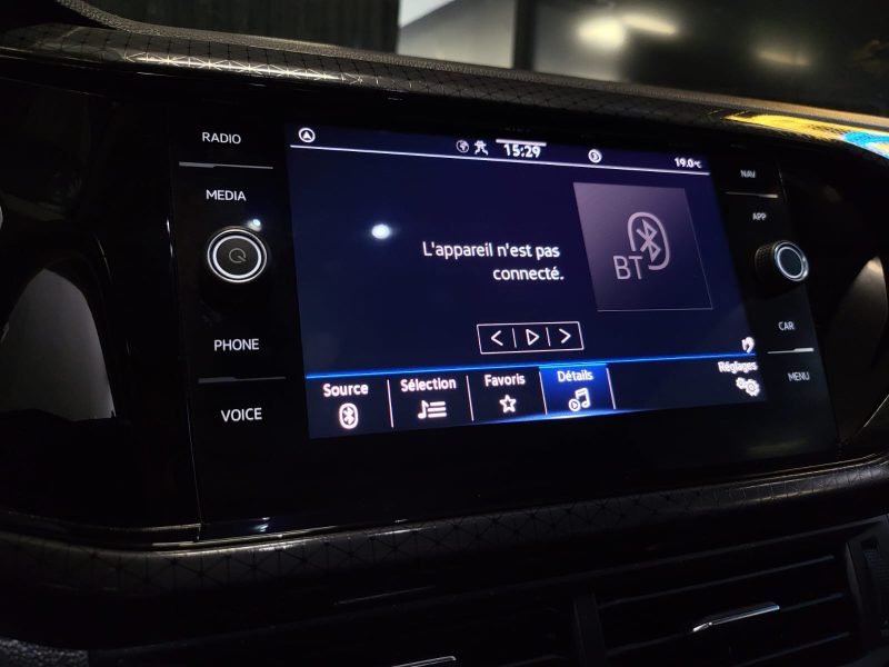 VOLKSWAGEN T-CROSS 1.0 TSI 110cv BUSINESS / SIEGES CHAUFFANTS / APPLE CARPLAY / INDUCTION