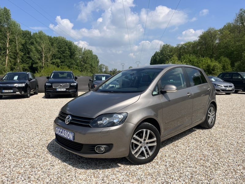 VOLKSWAGEN GOLF 2010