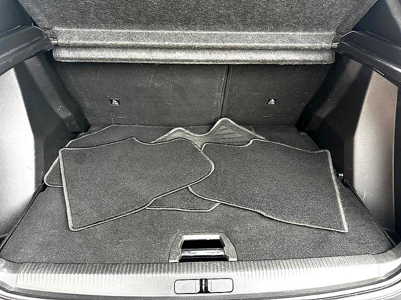 PEUGEOT 2008 1.5 BlueHDI 130 ALLURE EAT8 -- *** REMISE EXEPTIONNEL *** --