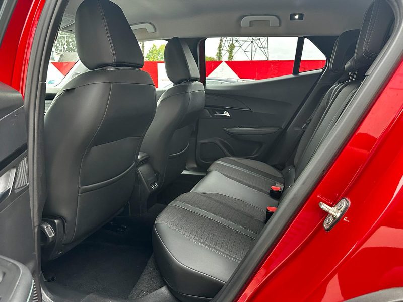 PEUGEOT 2008 1.5 BlueHDI 130 ALLURE EAT8 -- *** REMISE EXEPTIONNEL *** --